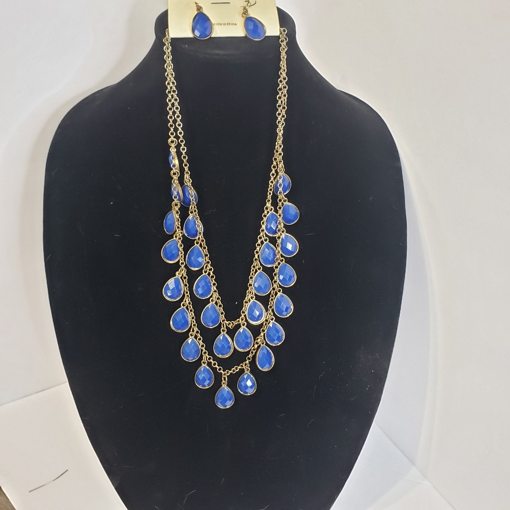 Roxana Necklace Set